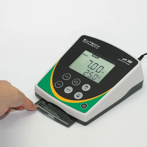 Eutech pH 700 Meter Benchtop