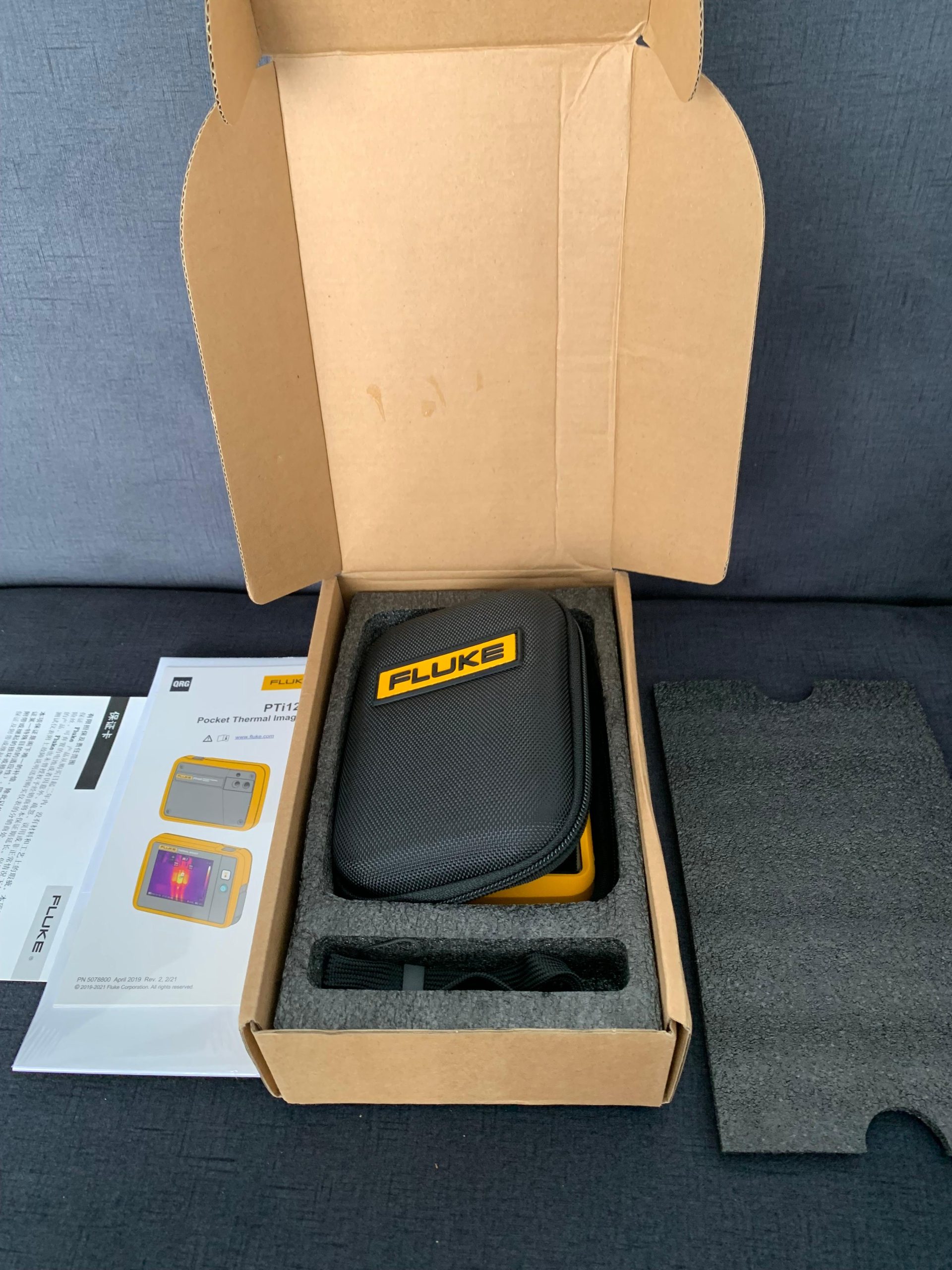 Fluke PTi120 Pocket Thermal Imaging Camera